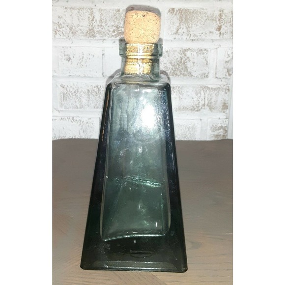 Fortis Exports Korbel Triangular Liquor Decanter Seaside, Cottage, Masculine - Picture 2 of 5